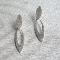 E 957 , beweglicher Ohrstecker, Silber E 957 , beweglicher Ohrstecker, Silber