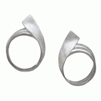 Die neue Kreation aus der PLATA PA'TI DESIGNSCHULE Die neue Kreation aus der PLATA PA'TI DESIGNSCHULE