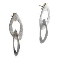 Beweglicher Ohrschmuck aus 925er Silber Beweglicher Ohrschmuck aus 925er Silber